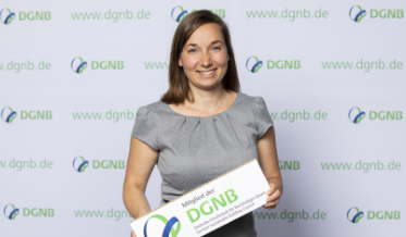 Nathalie Bruess Kontaktkachel